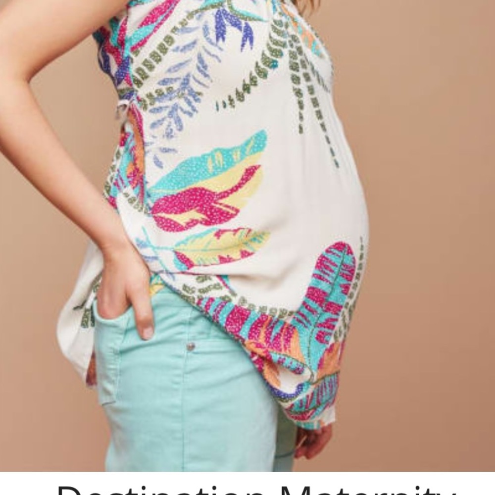 - Maternity mint shorts